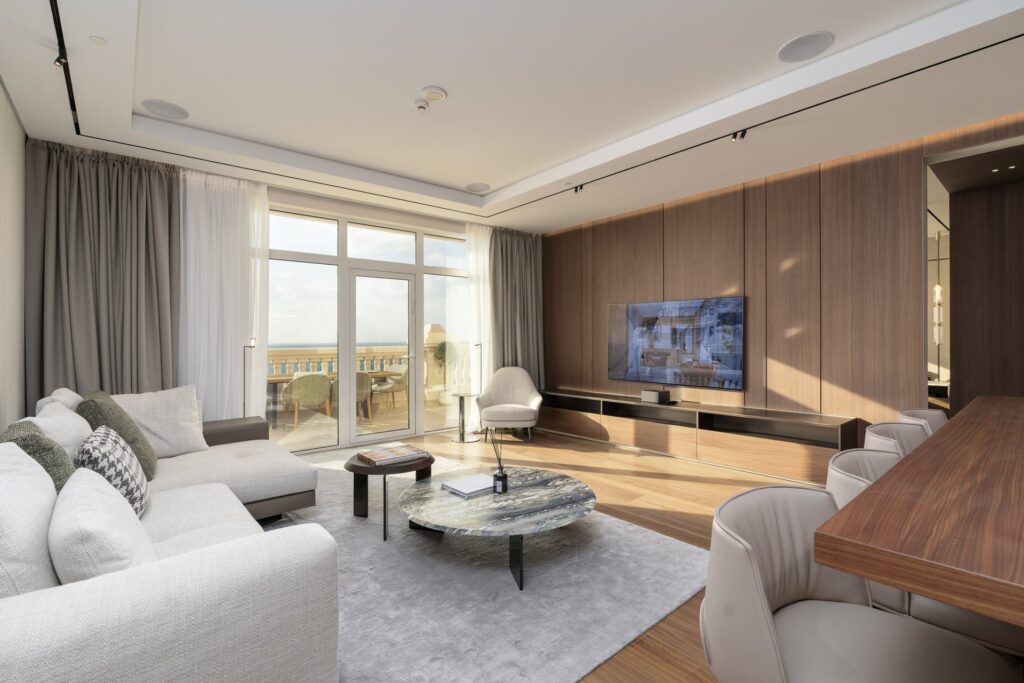 living_room_balcony